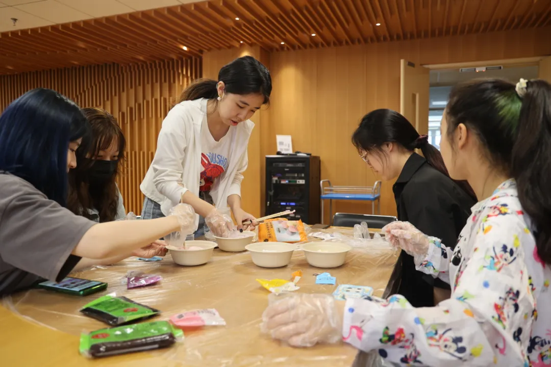 回顾 · 秋收 | 一起来动手制作彩色冰皮月饼吧！